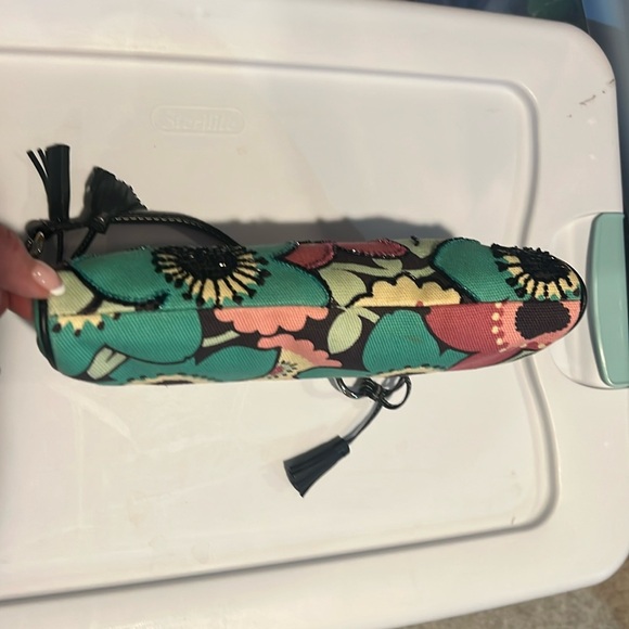 Vintage Isabella Fiore Floral Print Beaded Clutch. - Picture 13 of 14